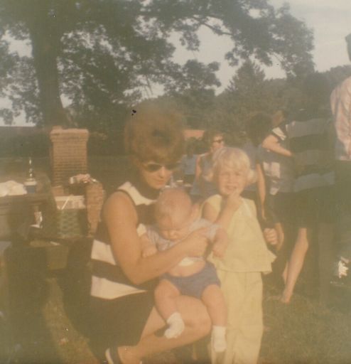 Carolyn J. (Bergstrom)  Bohl photo gallery thumbnail 108 of 133