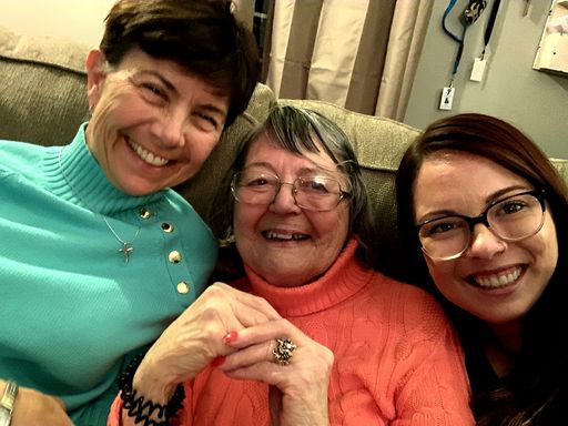 Carol Sue Hiland Graham photo gallery thumbnail 1 of 13
