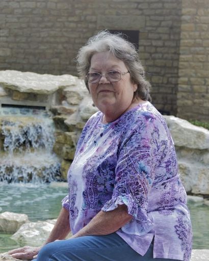 Linda Sue (Ercanbrack) Tiller's obituary image