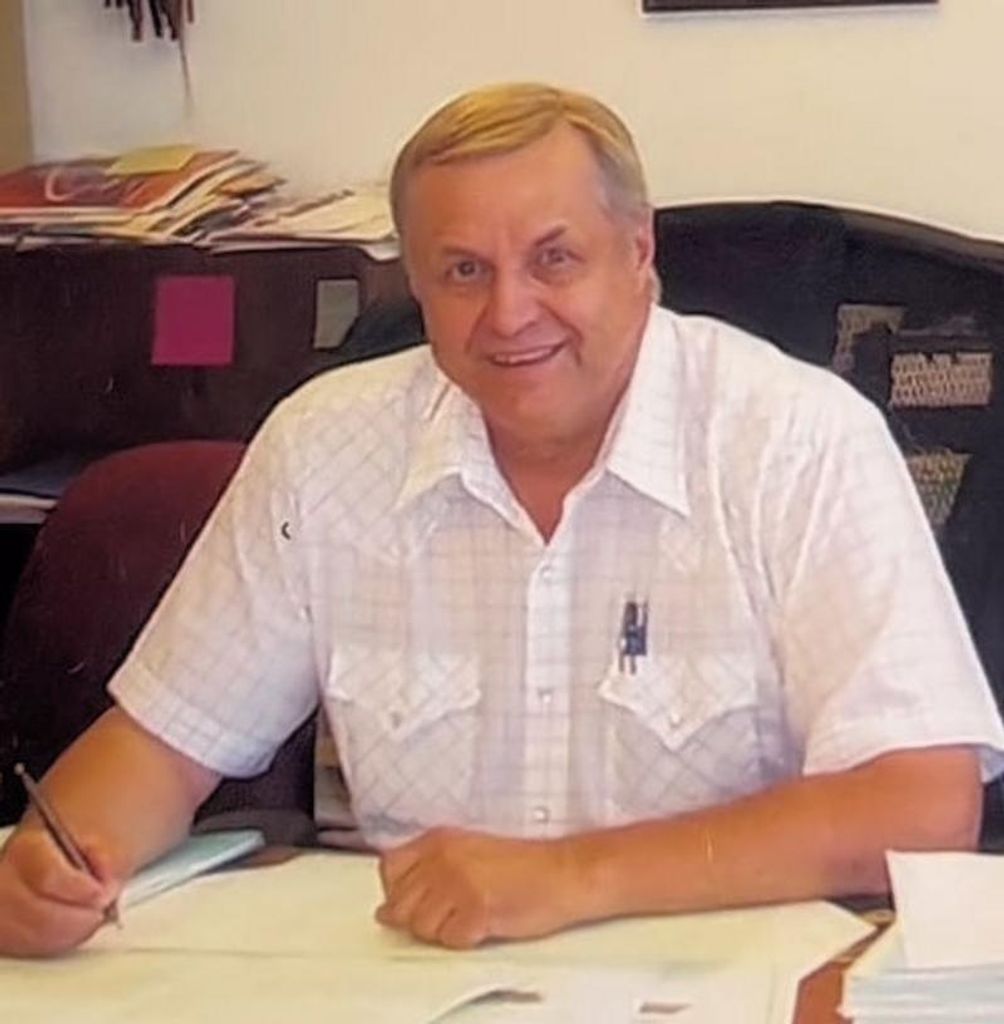 Larry D. Larsen Profile Photo