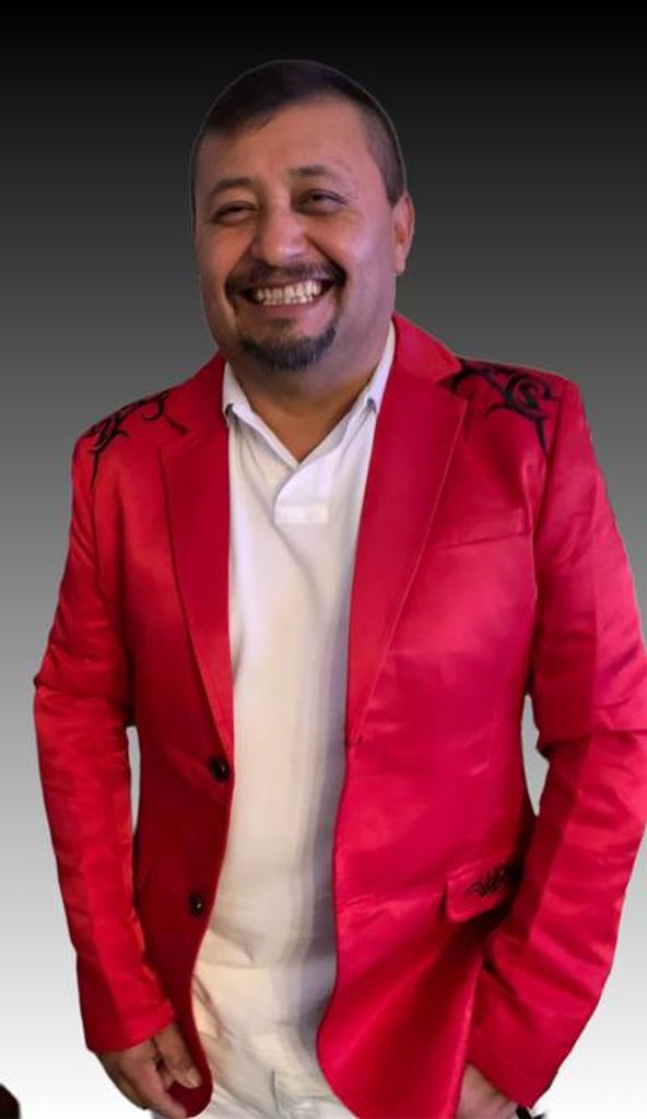 Mayolo Barron Castro Profile Photo