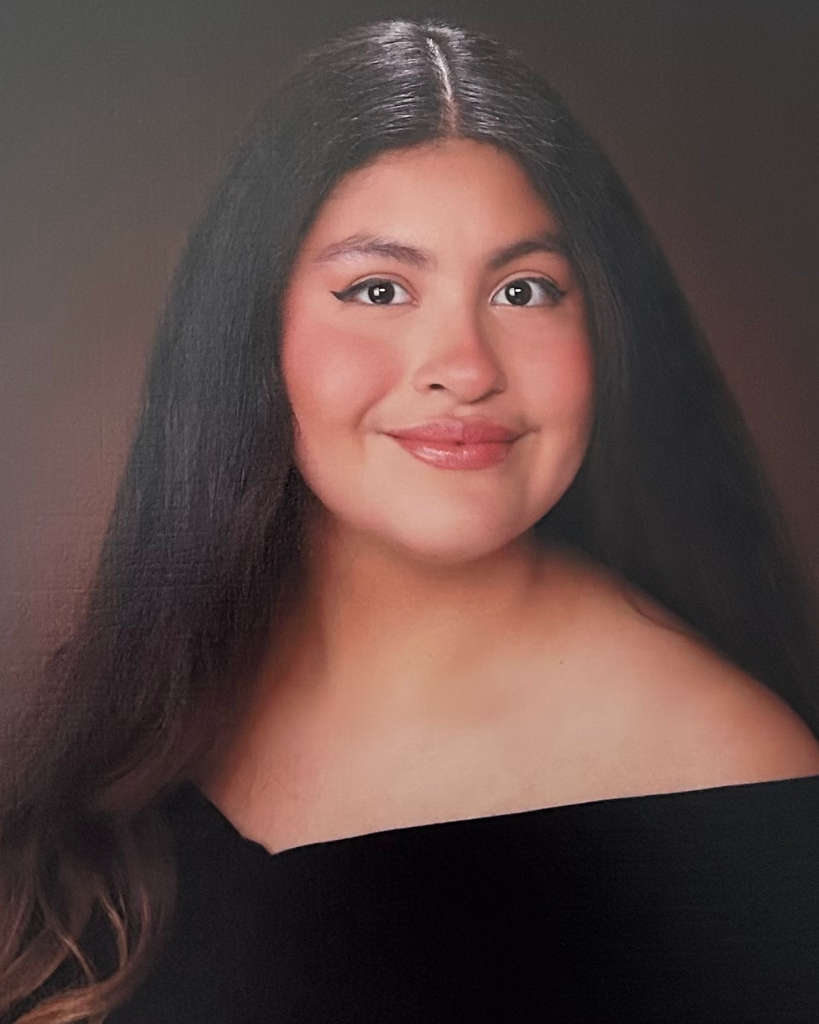 Isabella Paredes Profile Photo