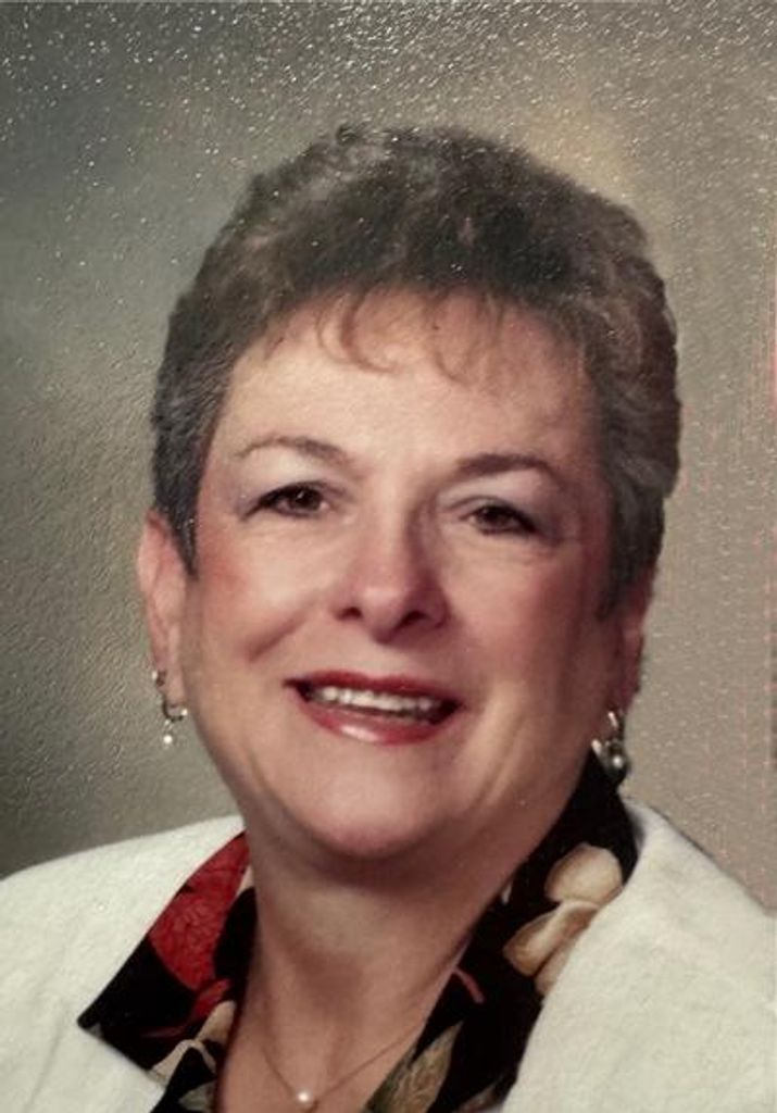 Evalee Julia Roeder Profile Photo