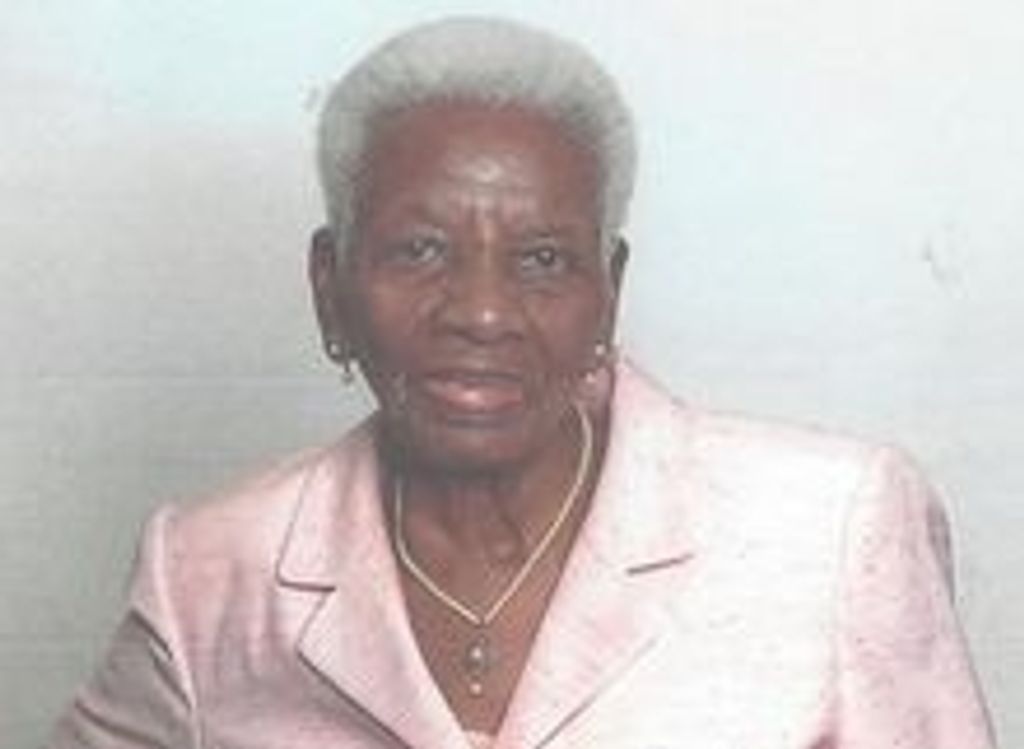 Ms Geneva Hopkins