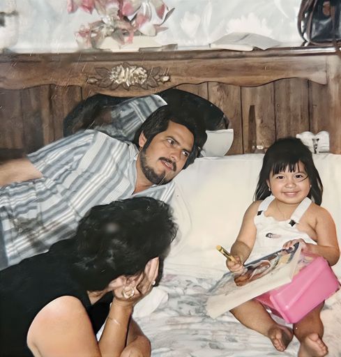 Noe Sanchez photo gallery thumbnail 41 of 139