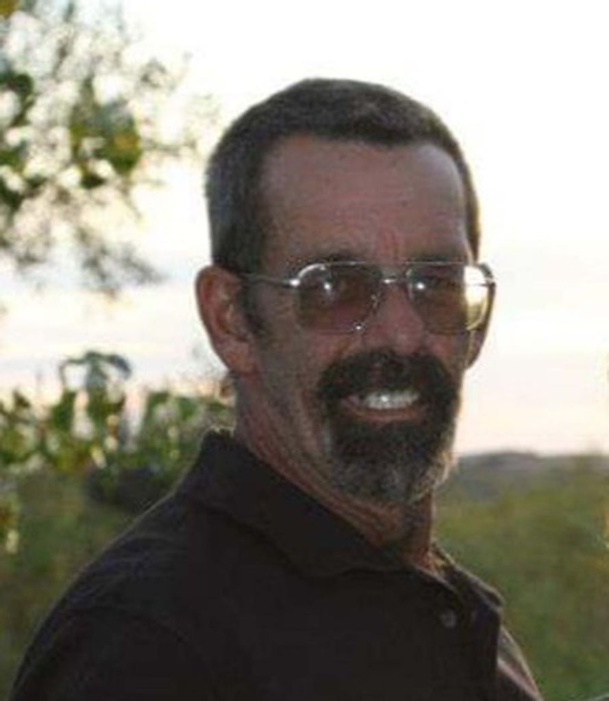 Donald Floyd Iwanski Profile Photo