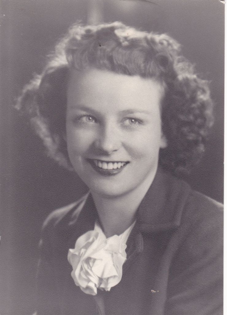 Roberta Maxine August