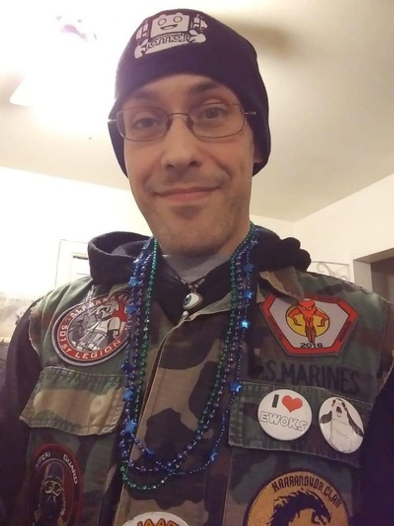 Dylan Gifford Hollander Profile Photo