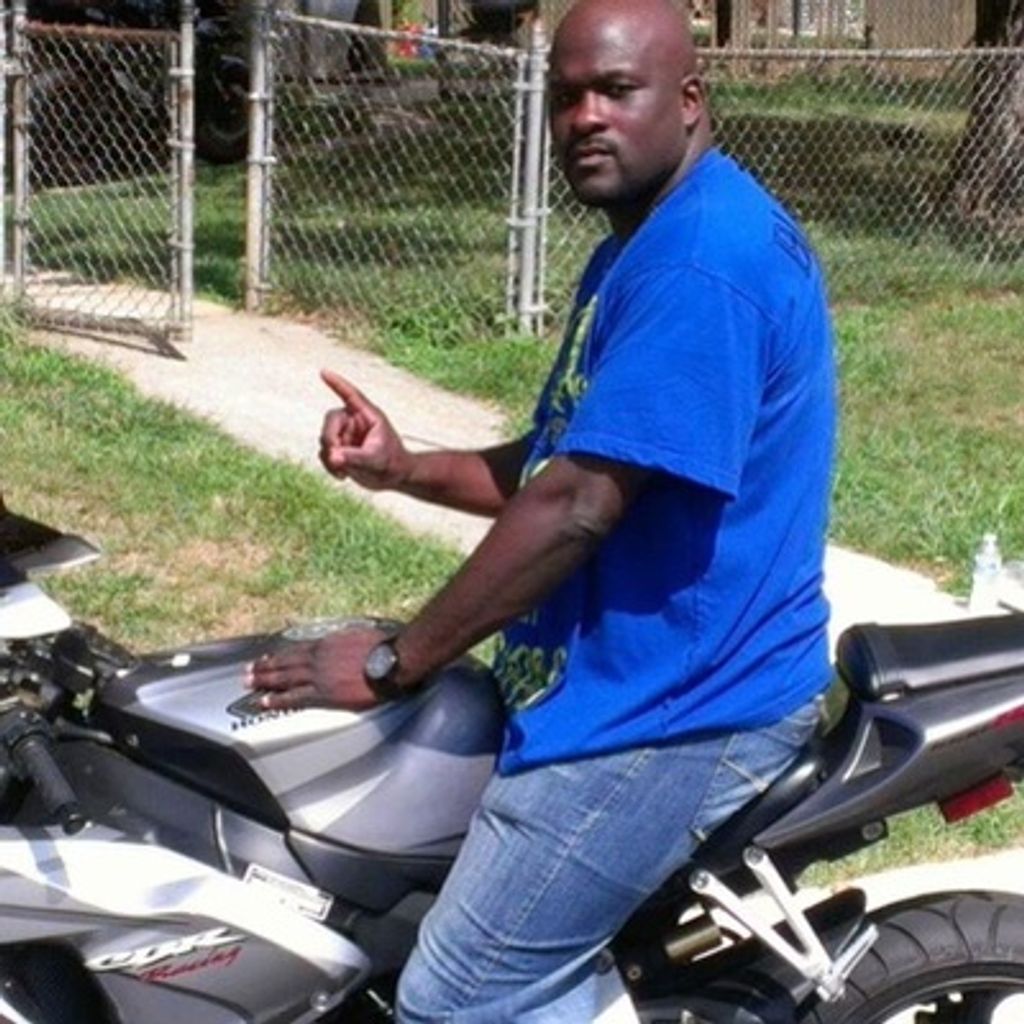 Jum-Mor L. Mackell Profile Photo