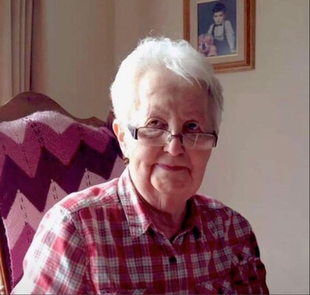 Violet Richards Profile Photo