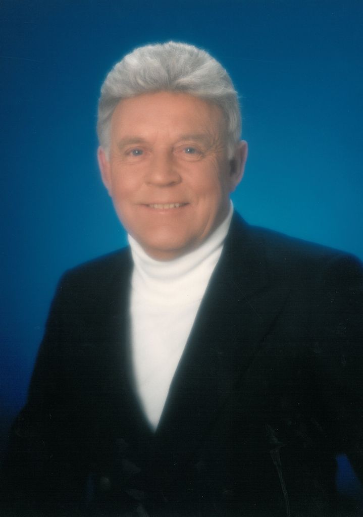 Robert ""Bob"" Hunter Comer