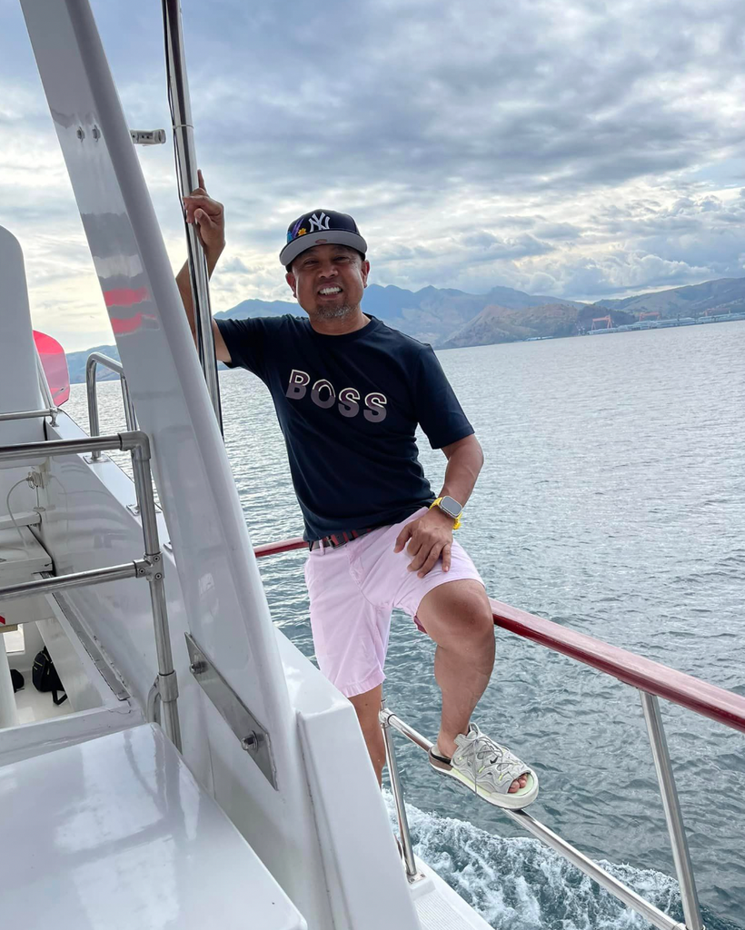 Roger Velasco Ames