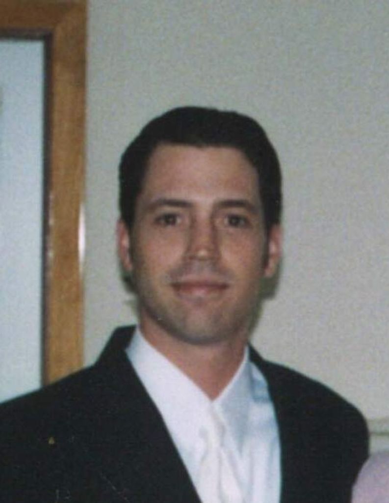 Robert J. Pontes