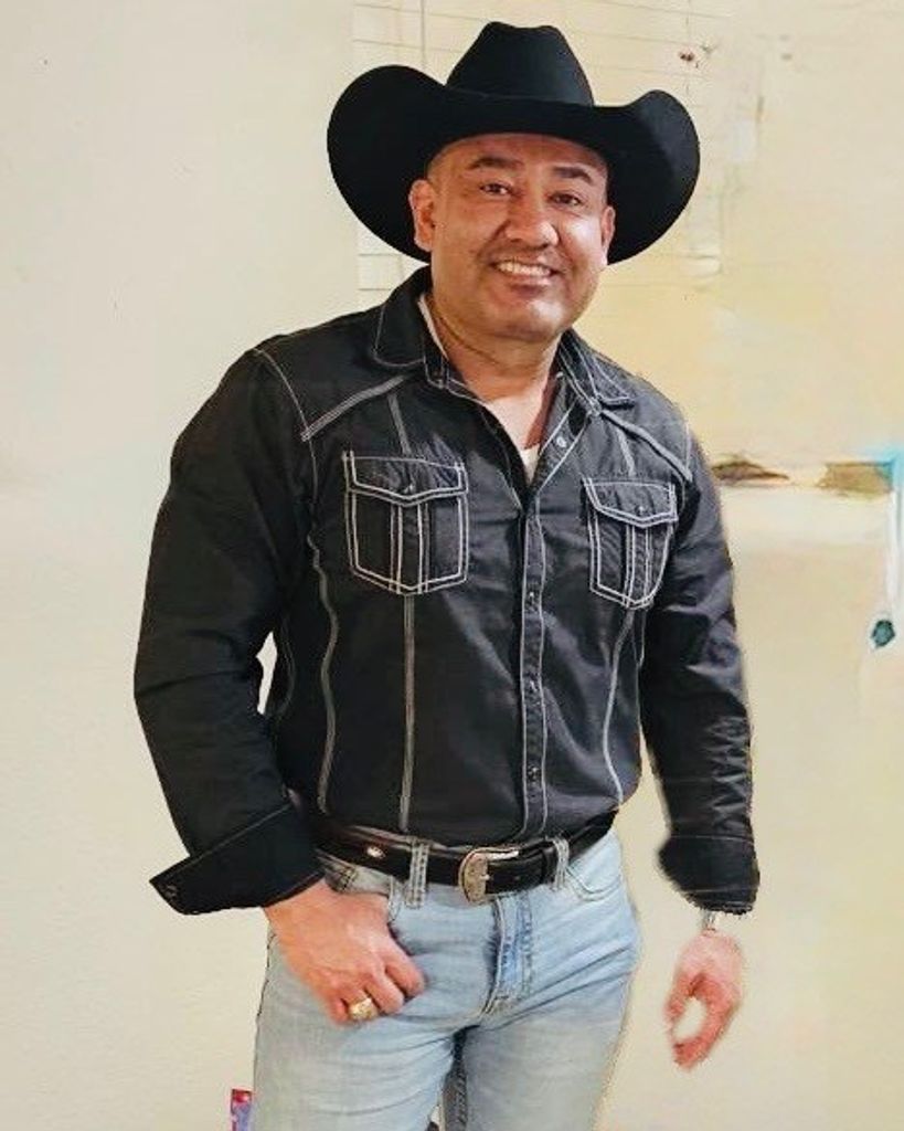 Ermelando Martinez Profile Photo