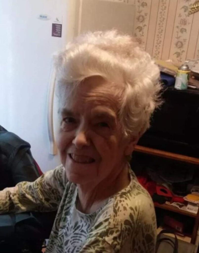 Linda (Mccollum)  Nichols