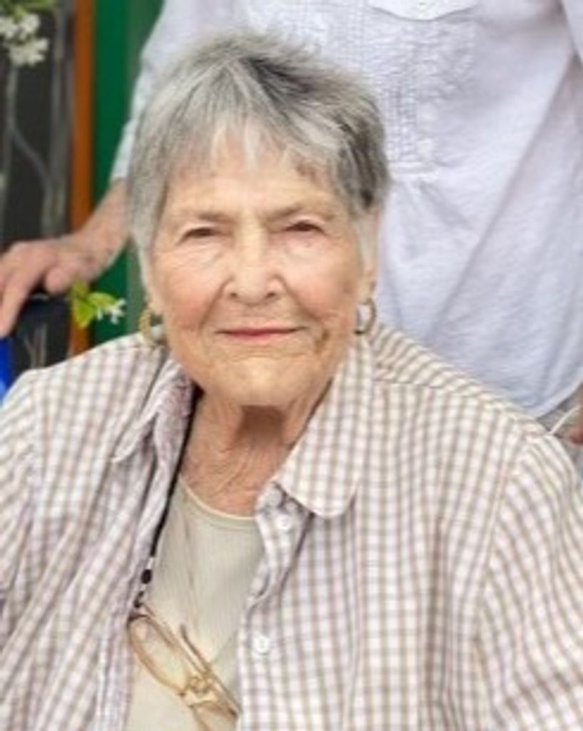 Betty Julia Savage (Pelas)