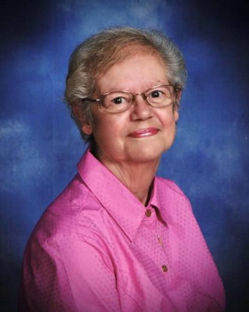 Helen Lightell Profile Photo