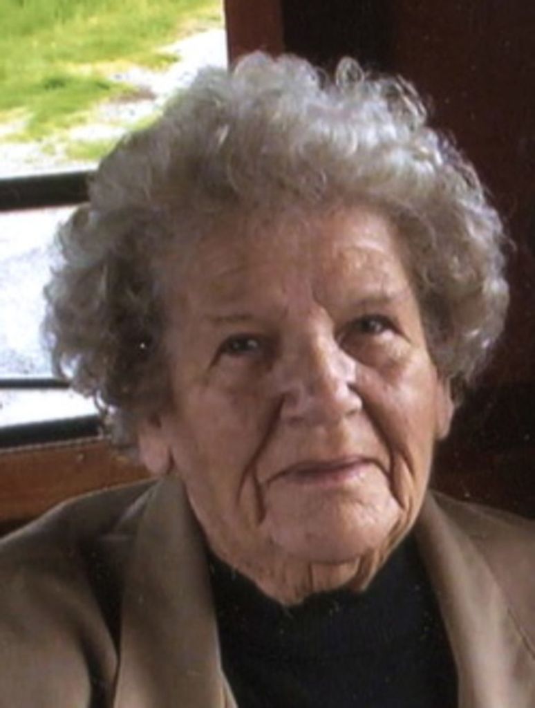Iola M Barr