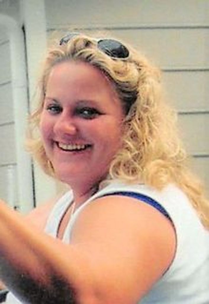 Amy Helms Profile Photo