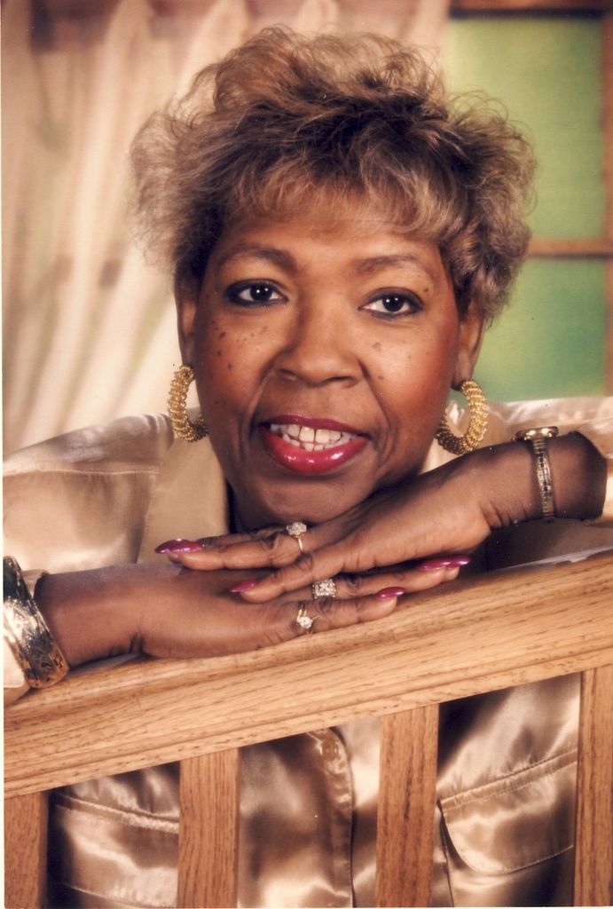 Rhea Beverly Holmes Weaver