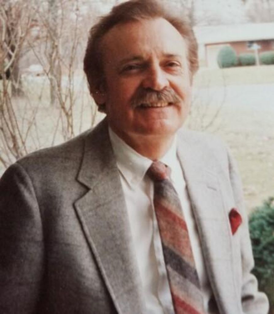 Dr William E Stringer Profile Photo