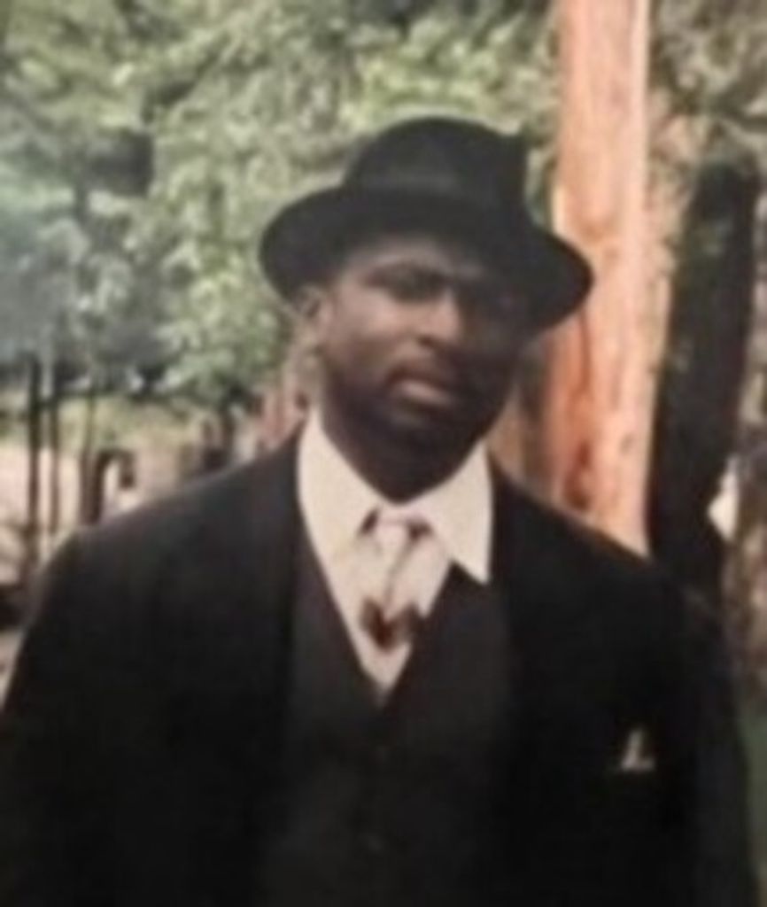 Robert Lee Walton Sr. Profile Photo