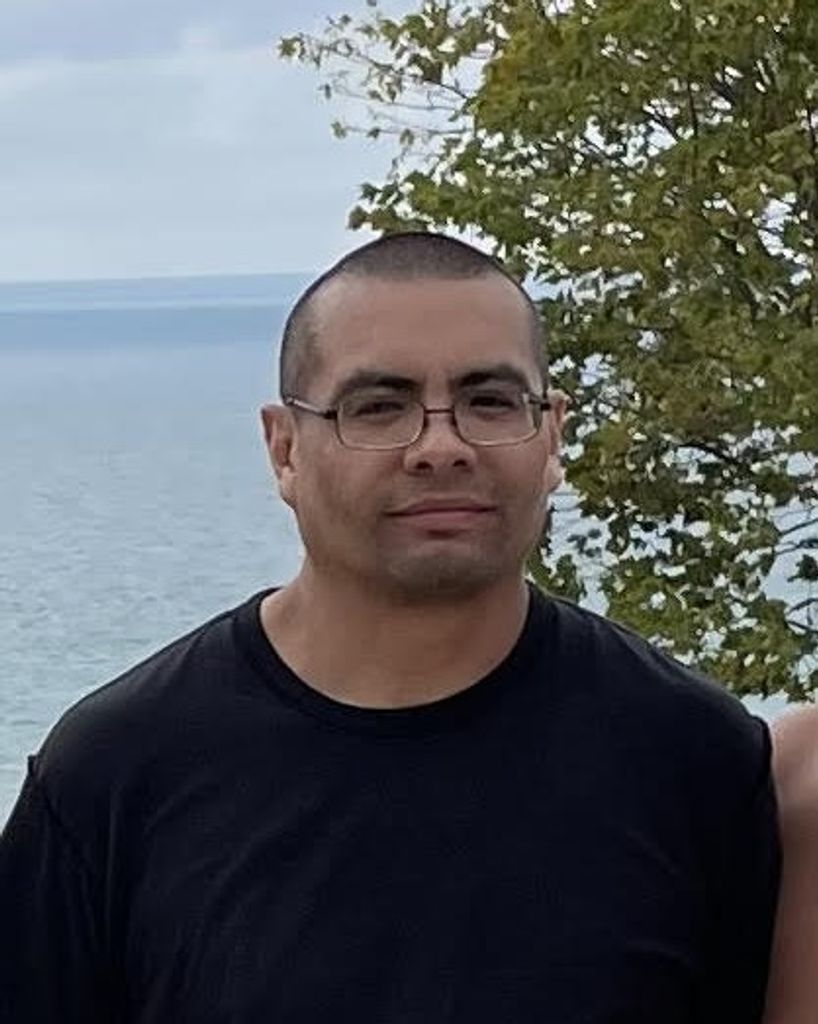 Eduardo Magaña Profile Photo