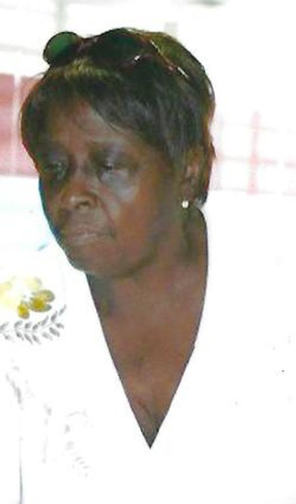 Claudine Lee Evans Profile Photo