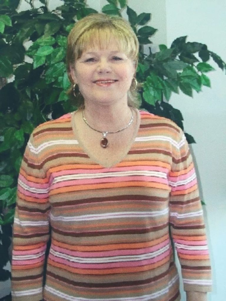 Housley, Linda L.