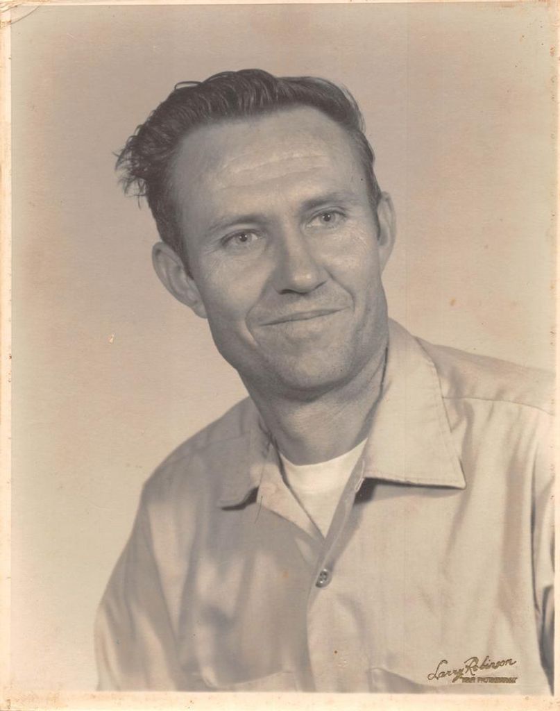 Leon Hale Profile Photo