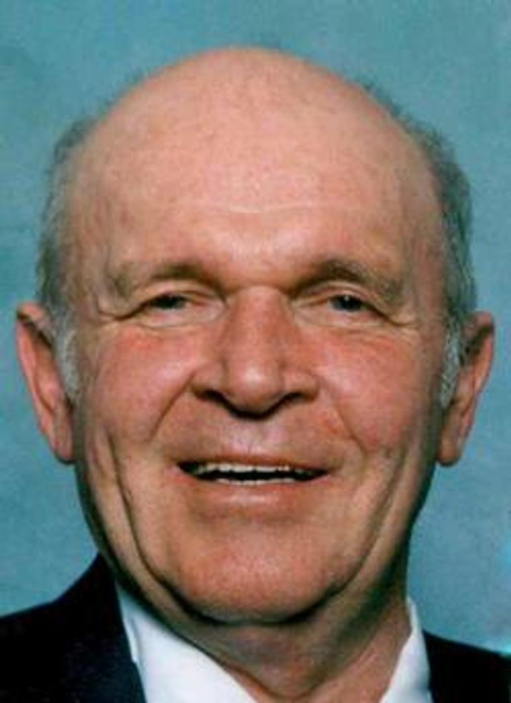 Robert "Bob" Hopkins