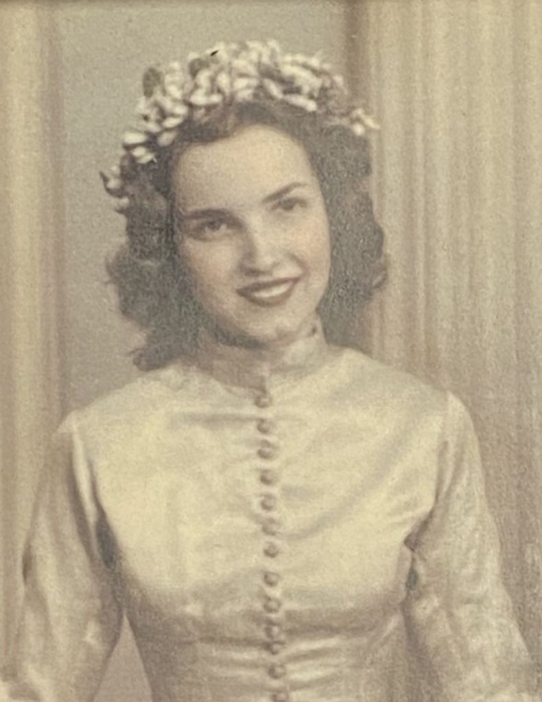 Elizabeth Hunter