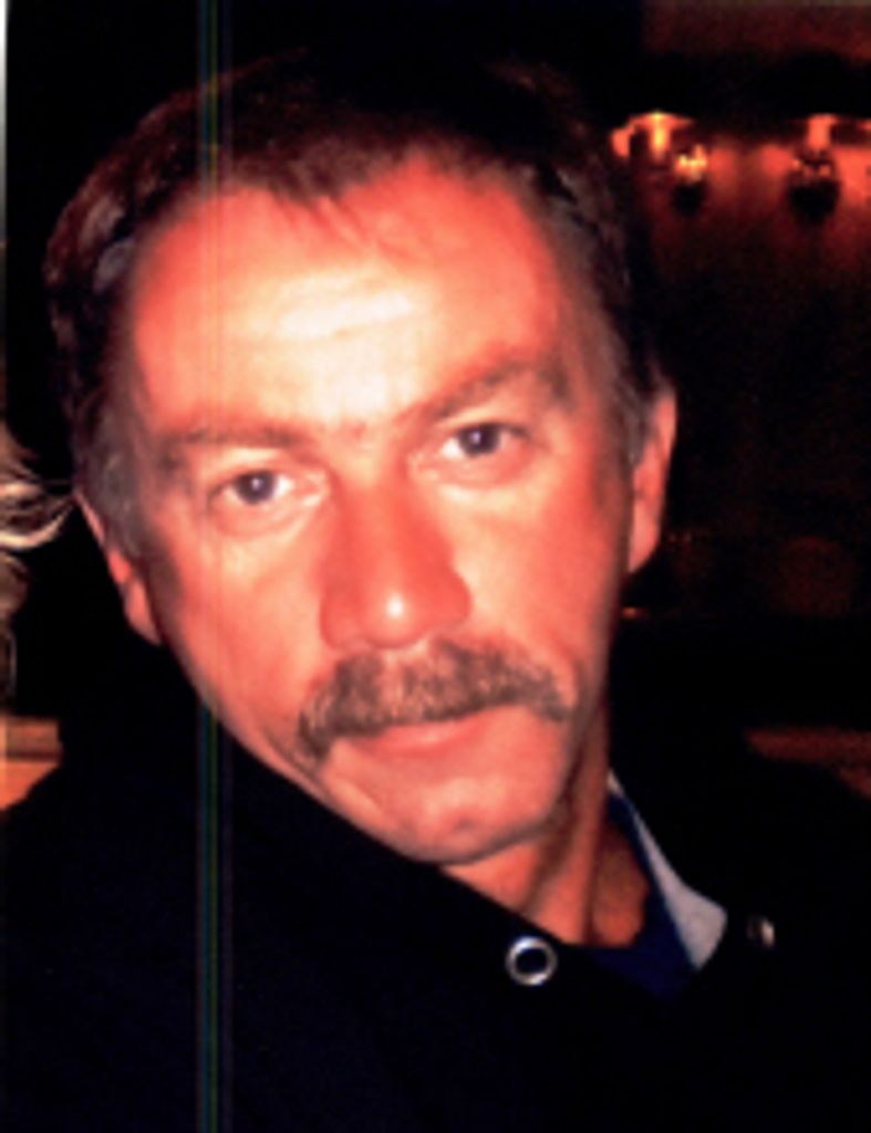 Robert (Bob) Hoey