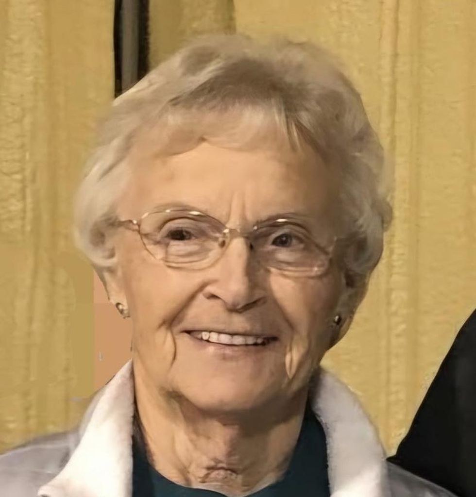 Evelyn Joan Sutton Profile Photo