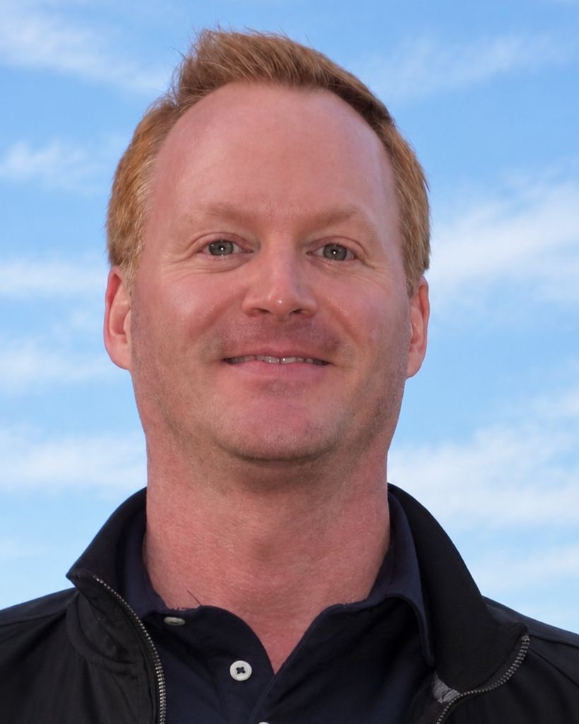 Dr. Eric David Macomson Profile Photo