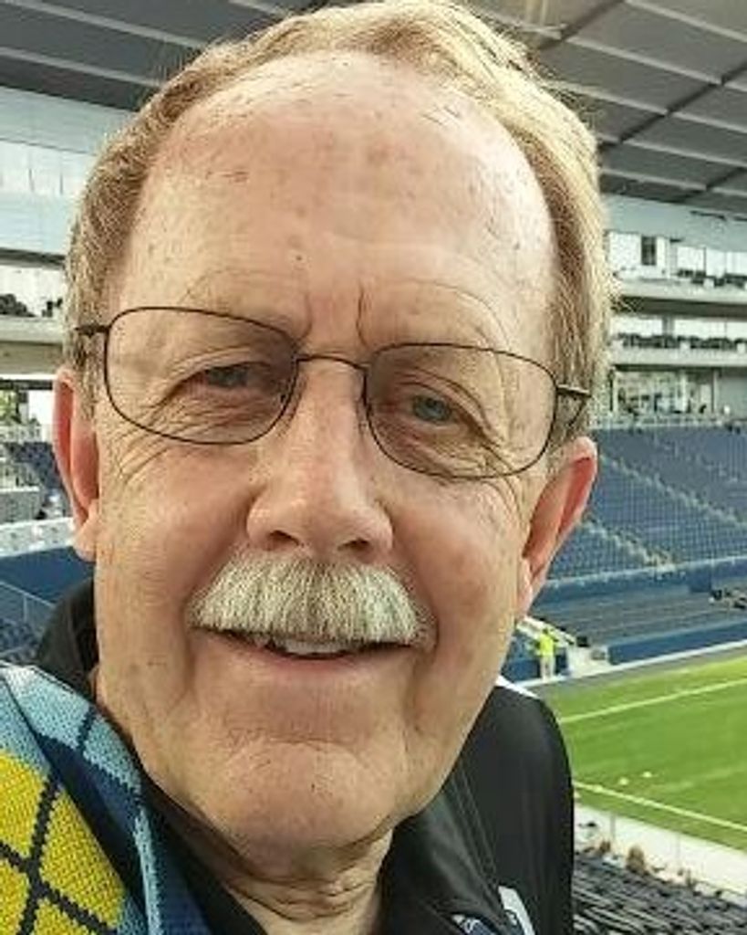 Thomas Carl Train Profile Photo