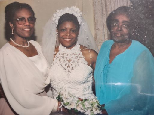 Barbara Baylock photo gallery thumbnail 3 of 8