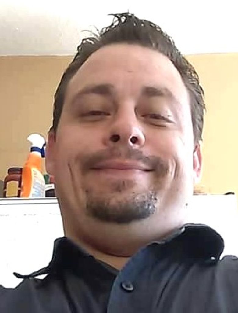 Daniel Ray (Dillow)  Roe Profile Photo