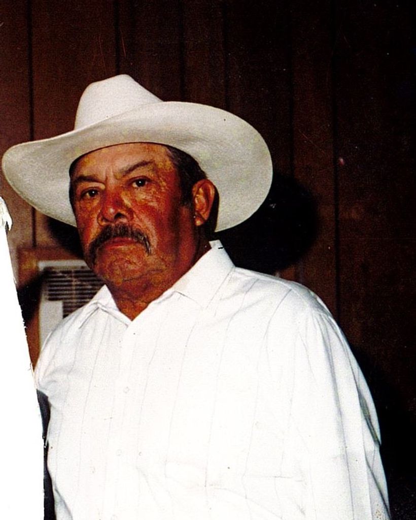 John Sanchez Velasquez Profile Photo