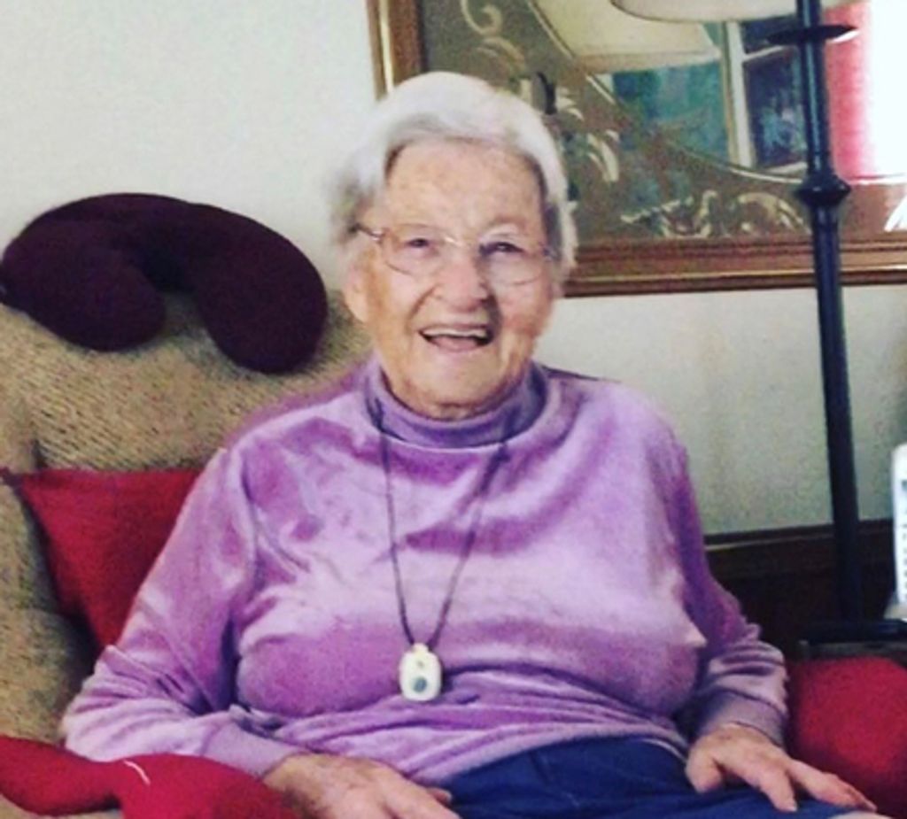 Betty Louise Brewster Profile Photo