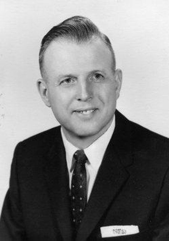 Chester L. Dumas