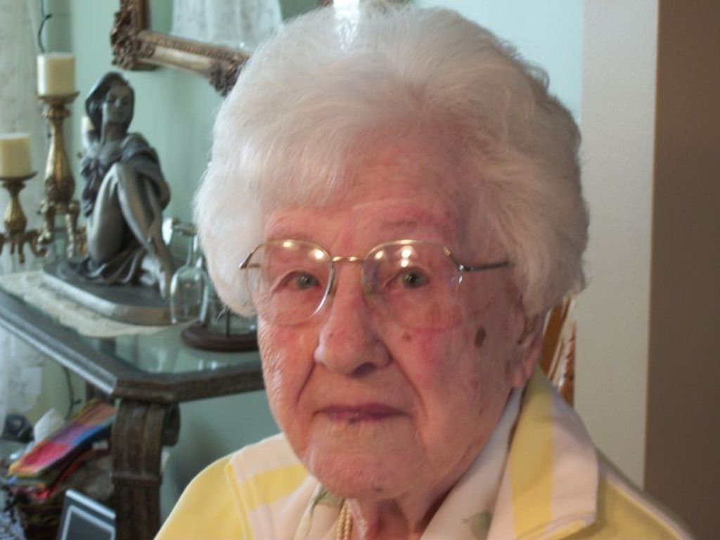 Alvina "Faye" Olson