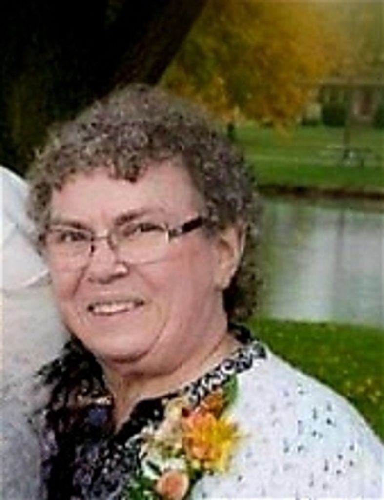 Evelyn Straveler
