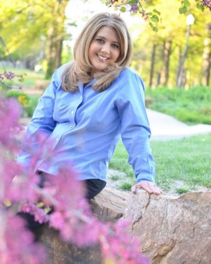 Julie Lukic Profile Photo