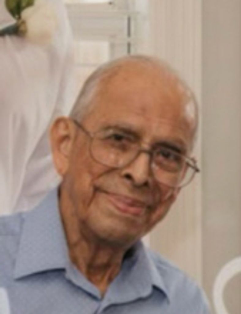 Manuel Vera Jr. Profile Photo