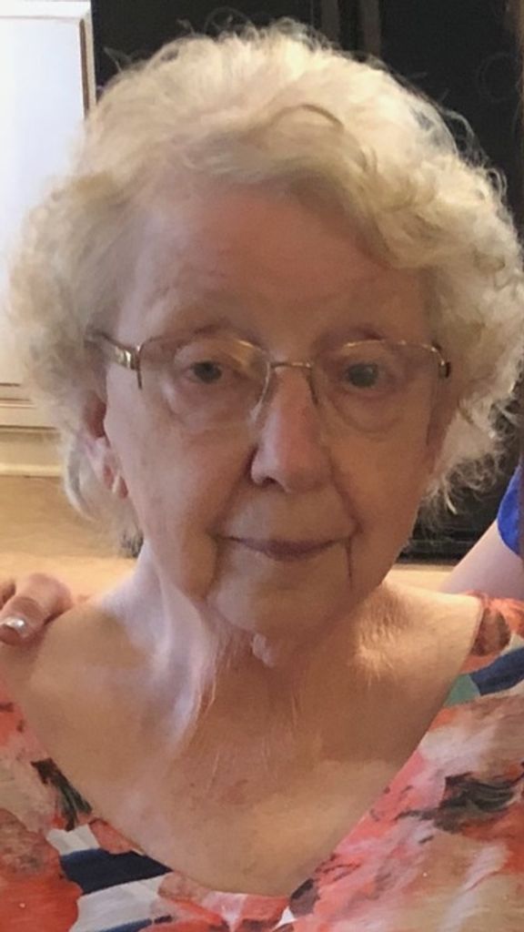 Lou Ann Cotten Profile Photo