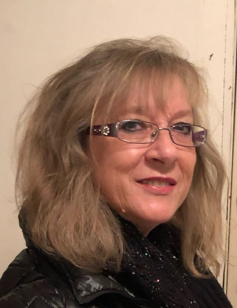 Elizabeth Ela Szostek Profile Photo