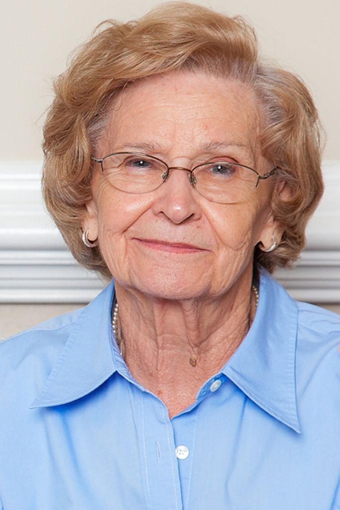 Esther Kuzma Profile Photo