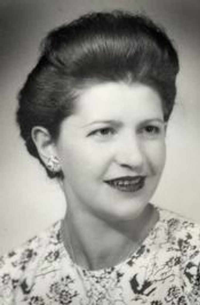 Paraskevia "Via" Mane