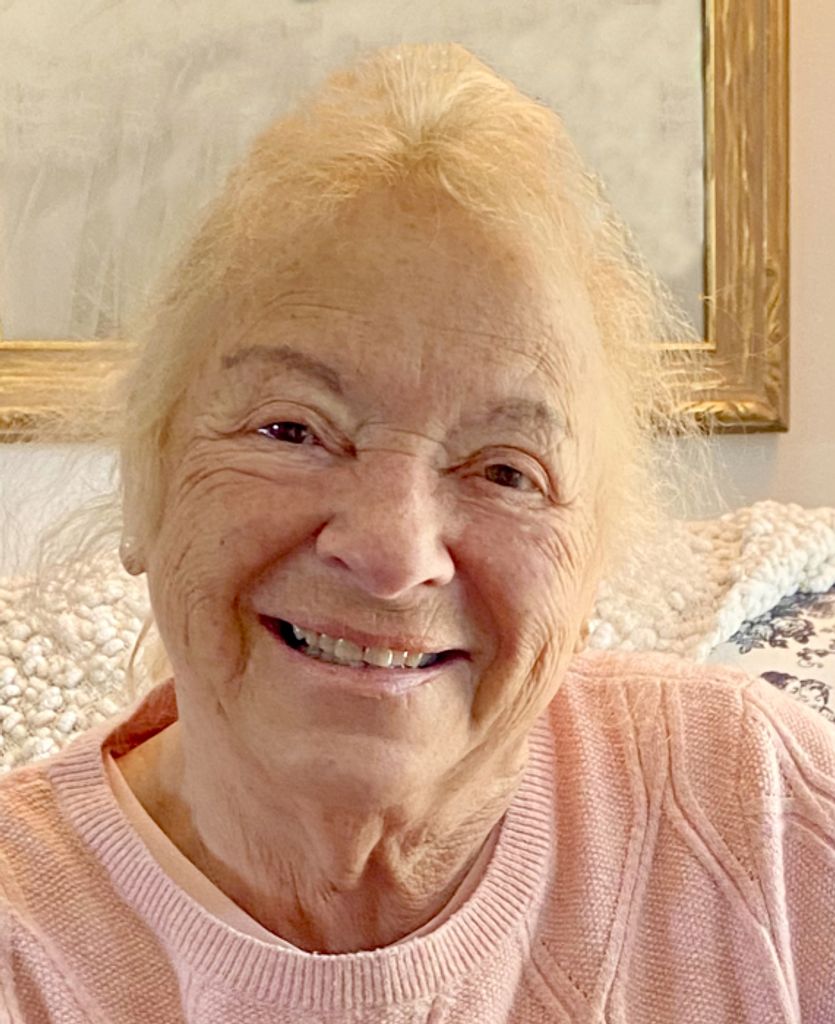 Doris Charlotte (Train)  Golden